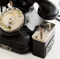 cca 1930 Ericsson tárcsás közületi telefon, rajta Standard Villamossági Rt. pénzbedobó kiegészítővel...