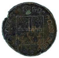 Római Birodalom 326-327. I. Constantinus / Siscia Follis bronz (2,68g) T:XF,VF
Roman Empire / Sisci...
