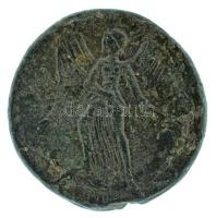 Római Birodalom 330-333. I. Constantinus / ? Follis (3,03g) T:XF,VF Roman Empire 330-333. Constantine I / ? Follis "CONSTAN-TINOPOLI / [...]" Victory standing left, foot on prow, resting left hand on shield with central boss (3,03g) C:XF,VF