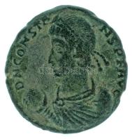 Római Birodalom 348-350. Constans / Aquileia AE2 (3,57g) T:XF,VF Roman Empire 348-350. Constans / Aquileia AE2 "DN CONSTA-NS PF AVG / FEL TEMP REPAR-ATIO - AQS dot" Helmeted soldier, spear in left hand, walking right, head turned to left. With his right hand he is leading a small bare-headed figure from a hut beneath a tree with long spear-head shaped leaves with a spinal ridge (3,57g) C:XF,VF RIC VIII 103