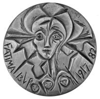 Vatikán 1982. "II. János Pál pápa / Fatima 13 V 1917-82" kétoldalas, jelzett Ag emlékérem dísztokban, sorszámozott tanúsítvánnyal "2533/6000". Szign.: EGH (Ernst Günter Hansing), (47,25g/0.986/44mm) T:AU Vatican 1982. "Joannes Paulus P.P. II - ANNO V / Fatima 13 V 1917-82" two-sided, marked Ag commemorative medallion in case, with numbered certificate "2533/6000". Sign.: EGH (Ernst Günter Hansing), (47,25g/0.986/44mm) C:AU