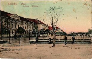 Szászváros, Broos, Orastie; Infanterie Kaserne / Gyalogsági laktanya. Szászvárosi Könyvnyomda Rt. kiadása / K.u.K. military barracks (Rb)