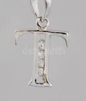 Ezüst(Ag) ankerszemes nyaklánc és köves "T" medál, jelzett, h: 35,5 cm, 1,8×1 cm, bruttó: 1,7 g