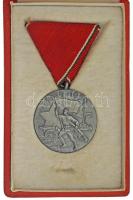 1959. "Tanácsköztársasági Emlékérem" ezüstözött bronz kitüntetés, eredeti mellszalagon, eredeti tokban T:AU NMK 702.