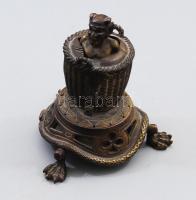 Antik bronz ördög figurás szállodai hívócsengő, kissé szétesett, de összességében jó állapotban, m: 11 cm