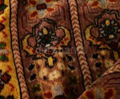 Mokett asztalterítő, 140x140 cm