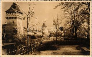 1935 Nagyszeben, Hermannstadt, Sibiu; Sibiul de odinioara / Alt-Hermannstadt / tornyok / towers. Fot. Orig. E. Fischer