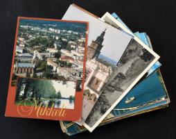 Kb. 100 db MODERN külföldi város képeslap / Cca. 100 modern foreign town postcards