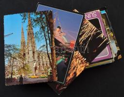 Kb. 100 db MODERN külföldi város képeslap / Cca. 100 modern foreign town postcards