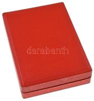 1957. "Bányász Szolgálati Érdemérem bronz fokozata" műgyantás bronz kitüntetés mellszalago...