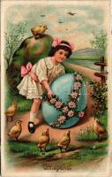 1918 Kellemes húsvéti ünnepeket / Easter greeting art postcard with chicks and egg. Emb. litho (ázott / wet damage)