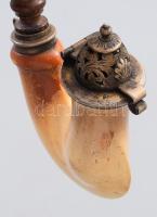 Faragott régi tajtékpipa, h: 20 cm