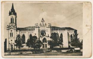 Gyergyócsomafalva, Ciumani; Római katolikus templom. Farkas Sándor felvétele / Roman Catholic church (fl)