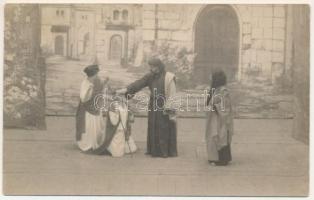 1914 Arad, Jézus meggyógyítja a vakon született ifjút, színházi jelenet / theatre play. photo