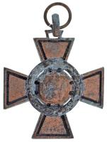 1942. "Tűzkereszt II. fokozata" bronzozott hadifém kitüntetés mellszalag nélkül T:VF,F, oxidáció, brozozás kopás Hungary 1942. "Fire Cross, 2nd Class" bronze plated war metal decoration without ribbon C:VF,F, oxygenation, bronze plate worn NMK 447.
