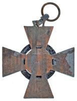 1942. "Tűzkereszt II. fokozata" bronzozott hadifém kitüntetés mellszalag nélkül T:VF,F, ox...