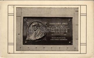 1929 Gyula, Karácsonyi János püspök, történettudós emléktáblája szülőháza falán. Gyulai AVE kiadása (EK)