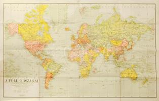 1942 A Föld országai, nagyméretű térkép, Bp., Kókai Lajos kiadása (Klösz György és Fia-ny.), kis sérülésekkel, foltos, 78x116 cm