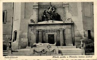 Székesfehérvár Hősök emléke a Névtelen katona sírjával