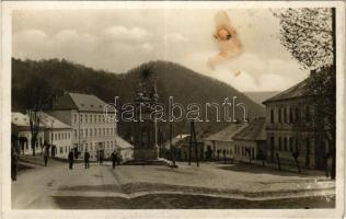 Újbánya, Königsberg, Nová Bana; utcakép, emlékmű / street view, monument (fl)