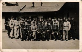1941 Kassa, Kosice; pótszázad, katonák csoportja / Hungarian military, group of soldiers. Danielisz Miklós photo (fa)