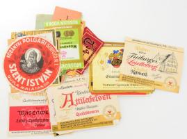 Vegyes italcímke tétel, közte Kőbányai Polgári Serfőző Rt. Szent István dupla malátasör