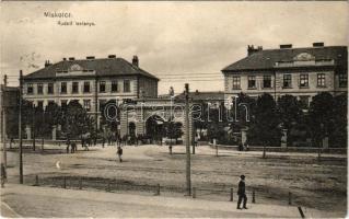 1909 Miskolc, Rudolf laktanya, K.u.K. katonák. Ferenczi B. kiadása (EK)