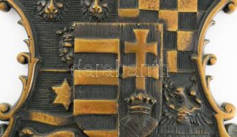 A Magyar Szent Korona Országainak középcímere. Bronz, jó állapotban, 29x26 cm