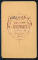 cca 1870 Elegáns, kalapos hölgy portréja, vizitkártya Alkér és Straub pesti műterméből (előbbi ceruz...
