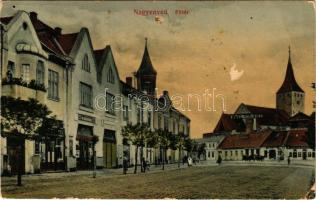 Nagyenyed, Aiud; Fő tér, Farkas Vilmos üzlete, gyógyszertár / square, shop, pharmacy (non PC) (b)