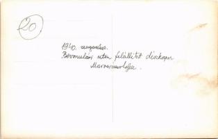 1940 Marosvásárhely, Targu Mures; bevonulás, feldíszített magyar címeres és zászlós kapu / entry of ...