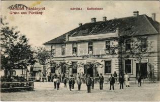 1915 Párdány, Meda; utcakép kávéházzal és étteremmel / street view with cafe and restaurant (EK)