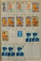 6 db A5-ös cserefüzet, benne kb 5.000 db vegyes külföldi bélyeg