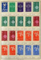 6 db A5-ös cserefüzet, benne kb 5.000 db vegyes külföldi bélyeg