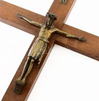 Nagyméretű fali feszület, fa, bronzírozott korpusszal, 60x40 cm