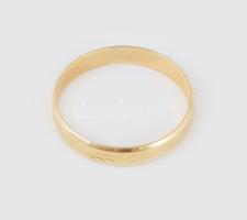 Arany (Au), gyűrű, 14k, jelzett, m: 61, nettó 2,4g