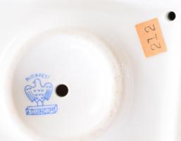 Aquincum királylány és békakirályfi. Terv.: Ősz Szabó Antónia. Kézzel festett, jelzett, hibátlan, m:...