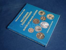 Sólymos Szilveszter: Kegyérmek Pannonhalmán. Kuncze Leó bencés gyűjtése.
Pannonhalma, 2002. Pannonh...