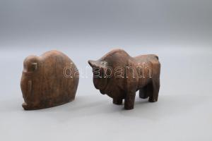 Olvashatatlan jelzéssel: Bika és mamut. A mamut jelzett, a bika ragasztott, m: 13-14 cm