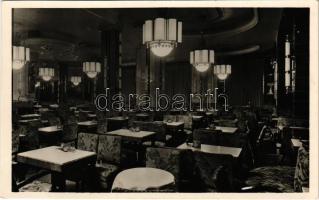 Budapest VII. Emke kávéház és étterem, belső. Erzsébet körút 2. (gyűrődés / crease)