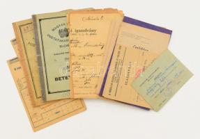 Vegyes okmány tétel, közte a miskolci légoltalmi parancsnokság igazolása, kitöltetlen FKgP igazolvány (aláírásokkal), katonai emléklap, postatakarékpénztári betétkönyvek, stb., összesen kb. 15 db