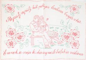 Kézzel hímzett konyhai falvédő, "Repülj repülj hétpettyes katica-bogárka, Ennek a szép kislánynak hófehér vállára" felirattal, 46x68 cm