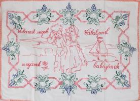 Kézzel hímzett konyhai falvédő, "Valamit súgok magának, Válaljon el babájának" felirattal, 54x76 cm