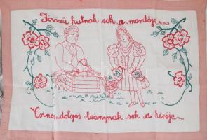 Kézzel hímzett konyhai falvédő, "Jóvizű kutnak sok a meritője, Csinos dolgos leánynak sok a kérője" felirattal, 45x78 cm