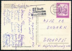 1980 A Magyar Néphadsereg labdarúgó-válogatottjának tagjai által aláírt képeslap, köztük Nagy János (Nagy II), Rédei József, Krómer Árpád, Dékány Gábor, stb., Bécsből hazaküldve