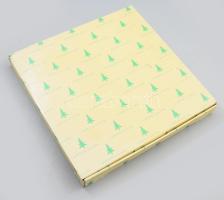 Hollóházi Porcelánmanufaktúra, Szász-Stúdió, Szász Endre (1926-2003): Arc. Jelzett, zöld csíkozással...