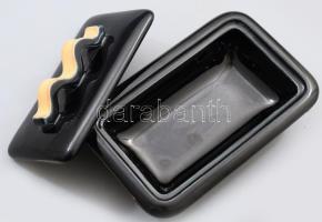 Zsolnay Manufaktúra, Gádor István (1891 - 1984) és Gorka Géza (1894 - 1971) tervezők: Vajtartó. cca ...