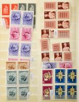 Tétel maradvány főleg az 1950-es évekből 21 lapos Schaubek csavaros berakó 25 oldalán, jobb kiadások...