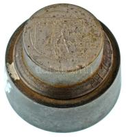 "Vitruviai ember" emlékérem verőtő (32mm), készült az érem kibocsátásának idején a Pénzverőben (42,5mm)