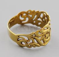 Arany (Au) 14K áttört ornamentikus gyűrű, jelzett, méret: 62, nettó: 3 g